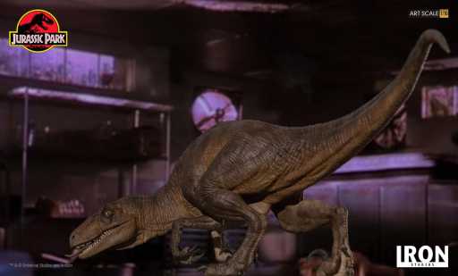 Statue Crouching Velociraptor - Jurassic Park - Art Scale 1/10 - Iron Studios - Image 6