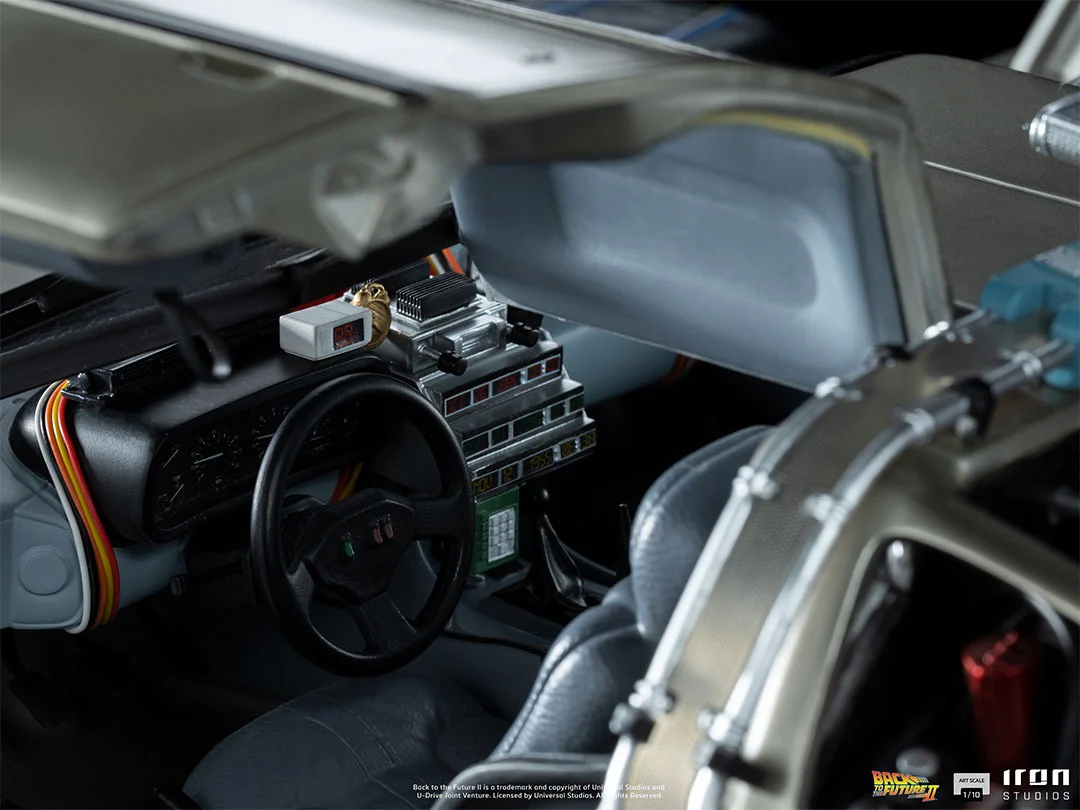 Delorean  Back to the Future II  Art Scale 1/10  Iron Studios - Image 6