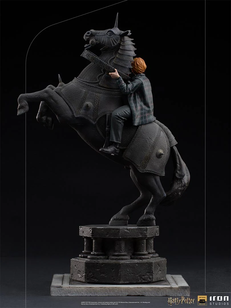 Ron Weasley at the Wizard Chess  Harry Potter  Art Scale 1/10  Iron Studios - Image 11